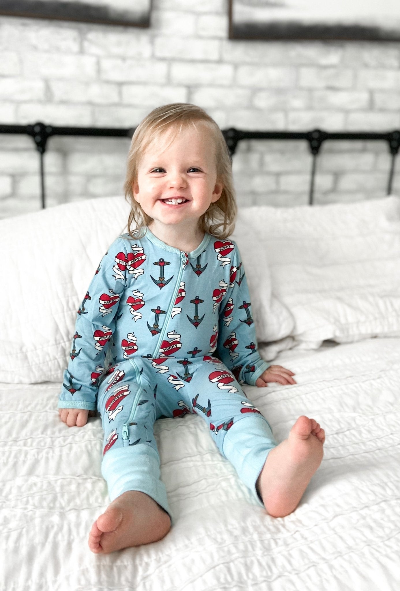 Bestaroo - Mommy Tattoo Romper