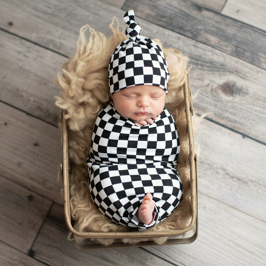 Bestaroo - Bamboo - Charcoal Checks Swaddle