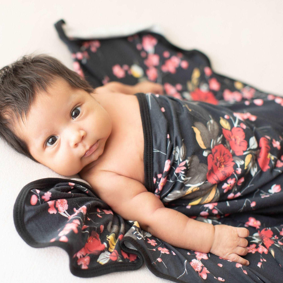 Bestaroo - Bamboo - Cherry Blossom Black Swaddle