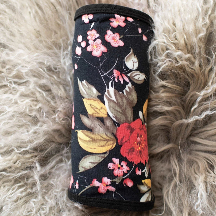 Bestaroo - Bamboo - Cherry Blossom Black Swaddle