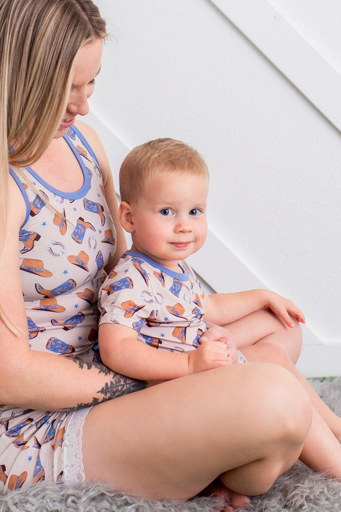 Bestaroo - Cuddle Up Cowboy Mom Shorts set