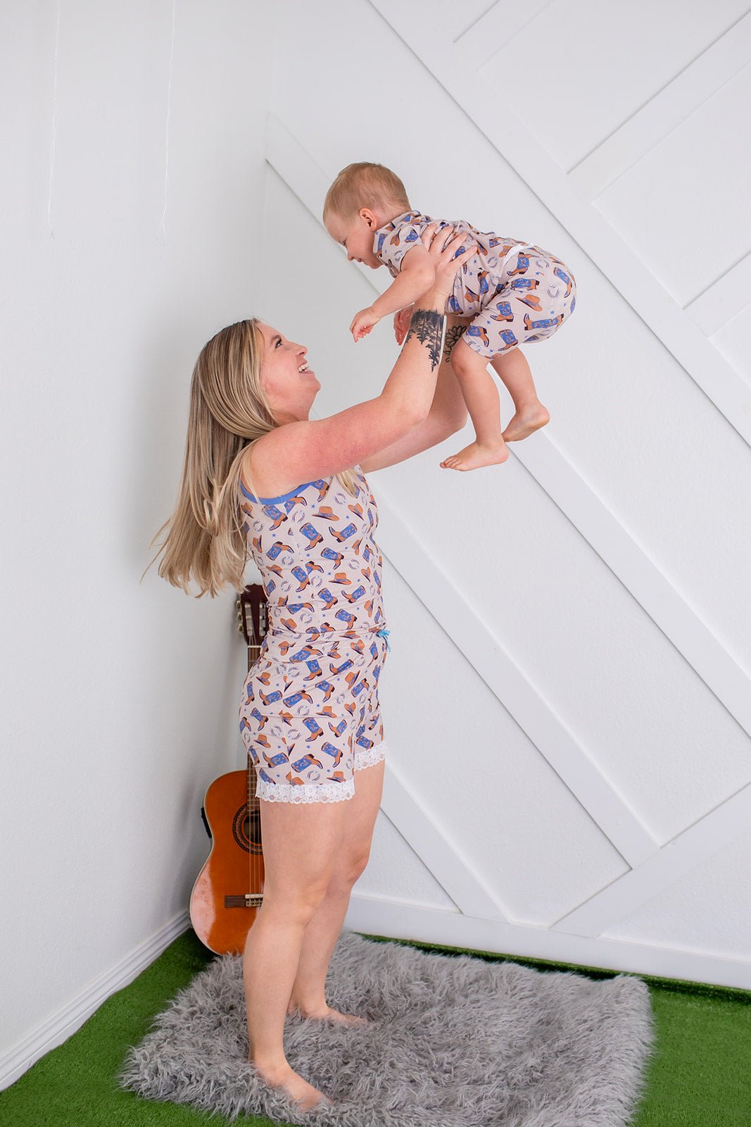 Bestaroo - Cuddle Up Cowboy Mom Shorts set