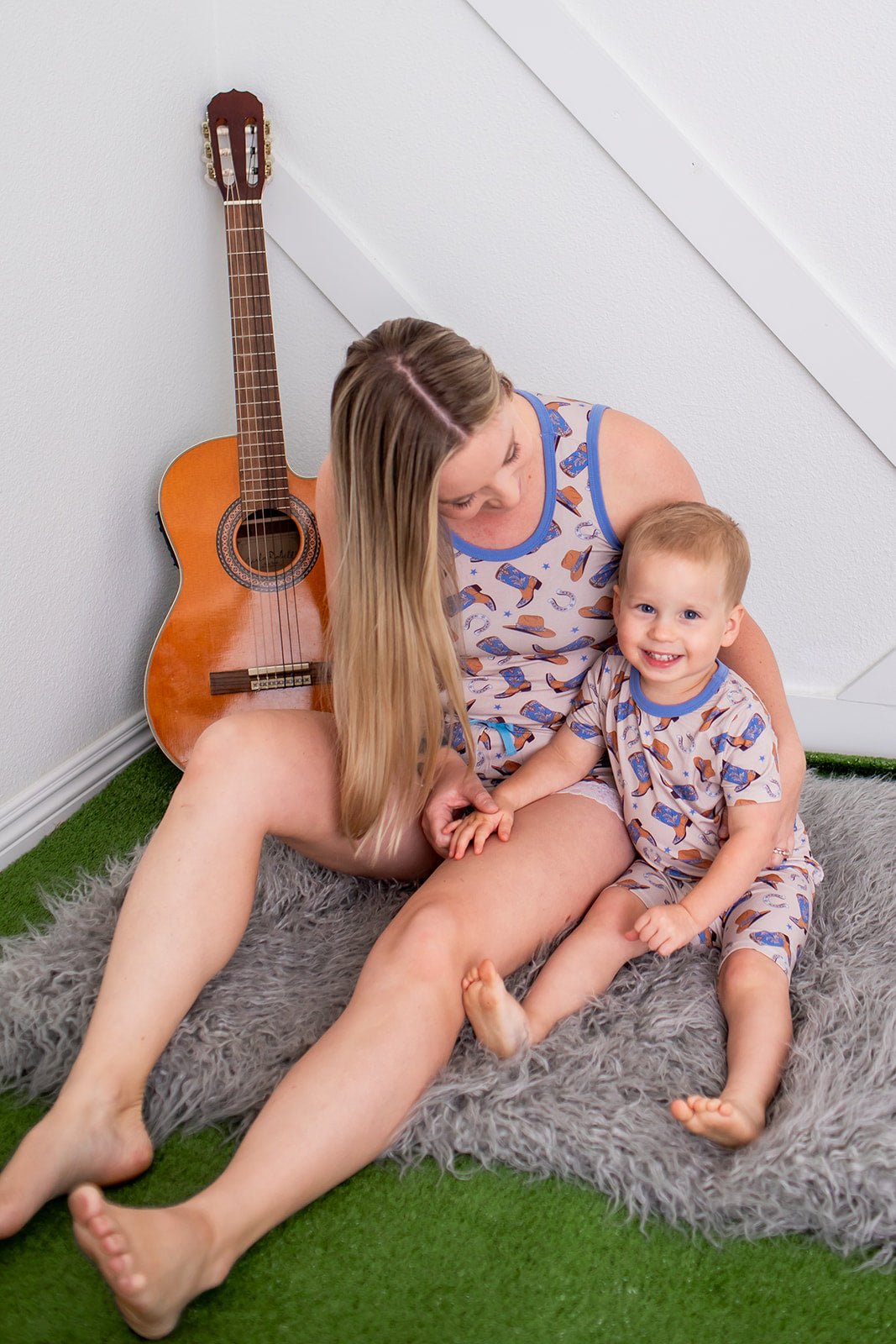 Bestaroo - Cuddle Up Cowboy Mom Shorts set