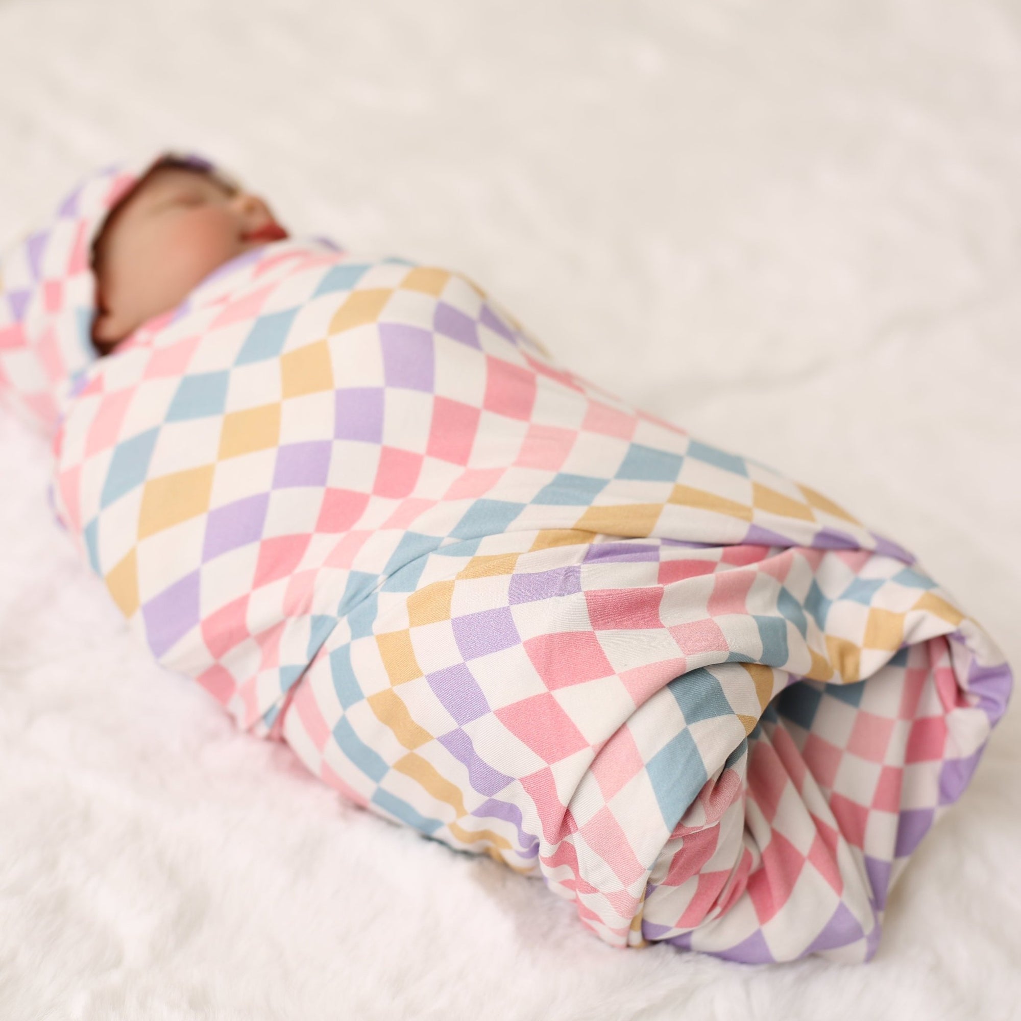 Bestaroo - Bamboo - Pastel Checks Swaddle