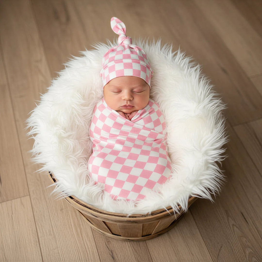 Bestaroo - Bamboo - Pink Checks Swaddle