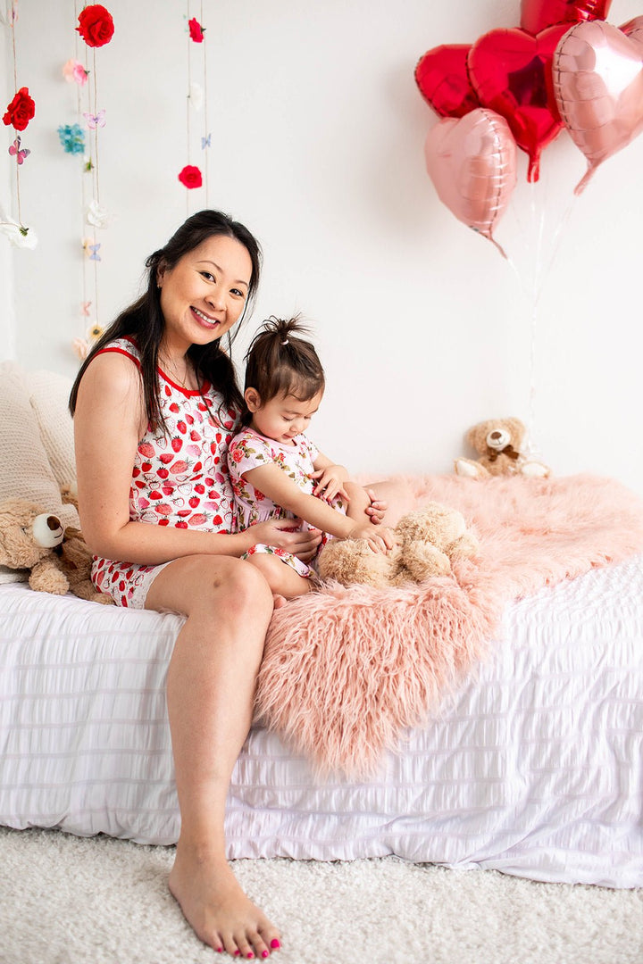 Bestaroo - Strawberry Fields Mom Shorts set