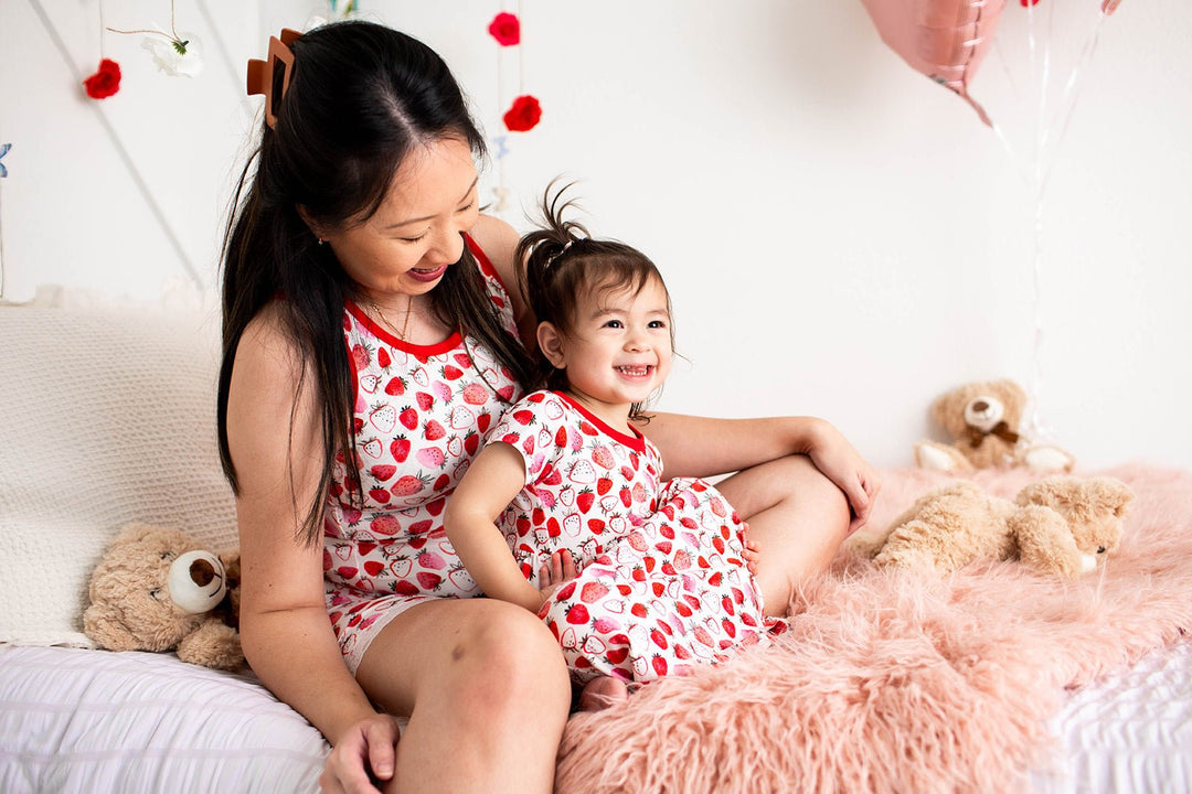 Bestaroo - Strawberry Fields Mom Shorts set