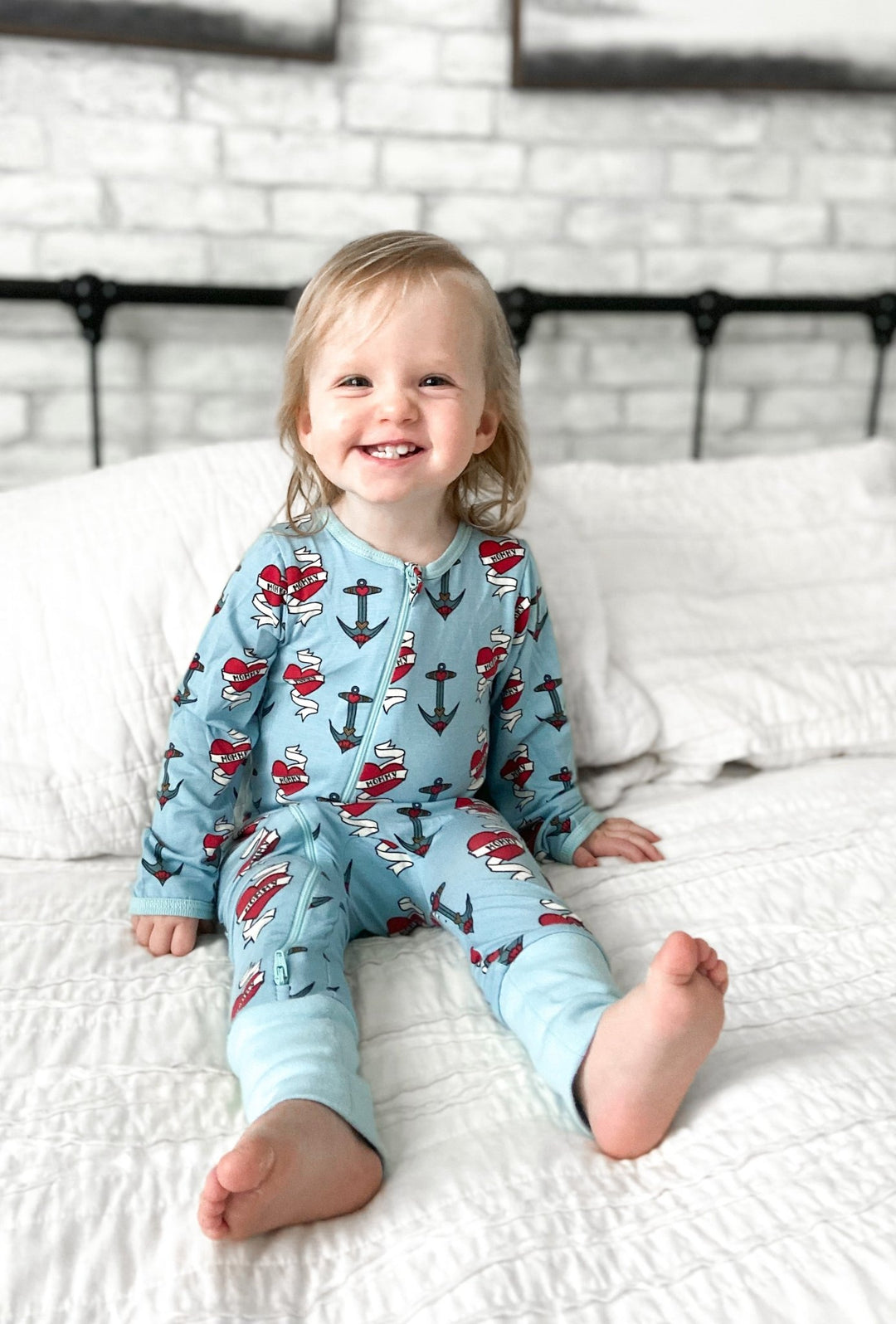 Bestaroo - Mommy Tattoo Romper